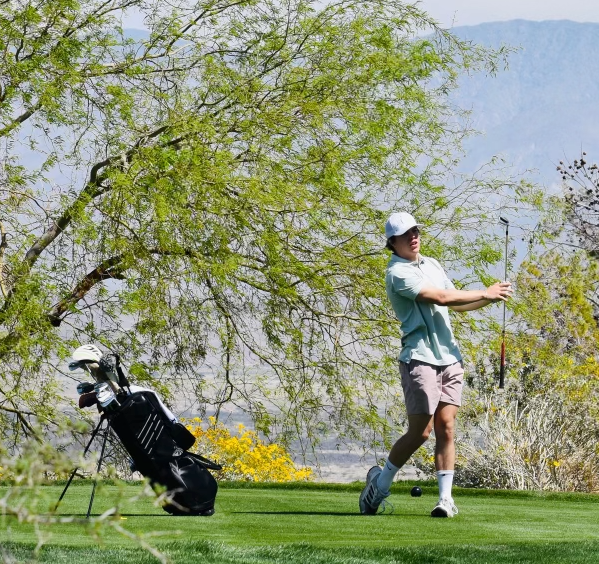 MNML GOLF Executive Director Campbell Viles golf swing.