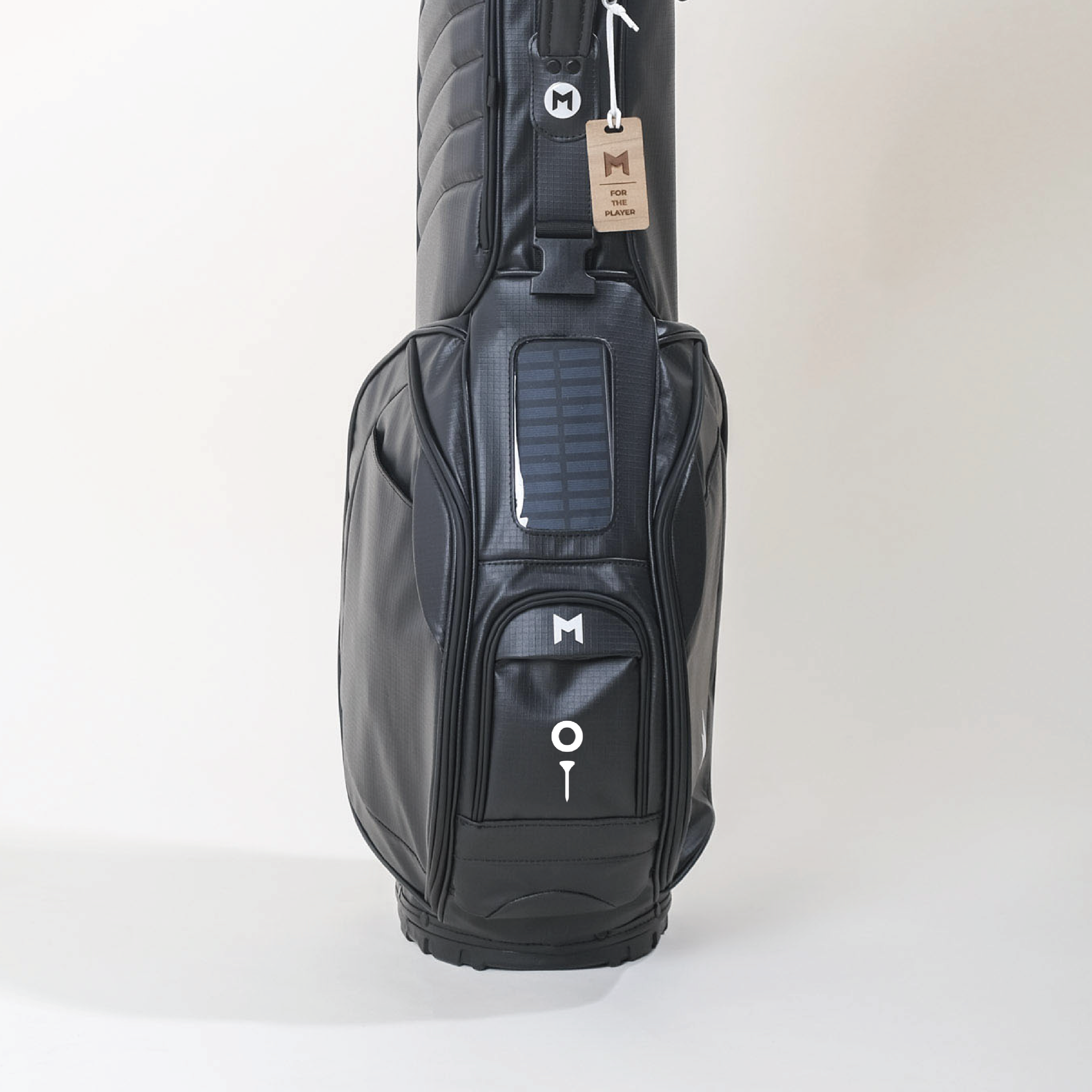 The MR1 features hand painted No33 golf logo.