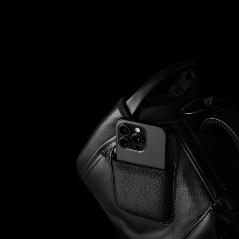 The new MNML GOLF MR1 Sustainable golf bag comes equipped with a phone pocket for filming. It's iPhone and Android compatible. Just be sure to choose during purchase.