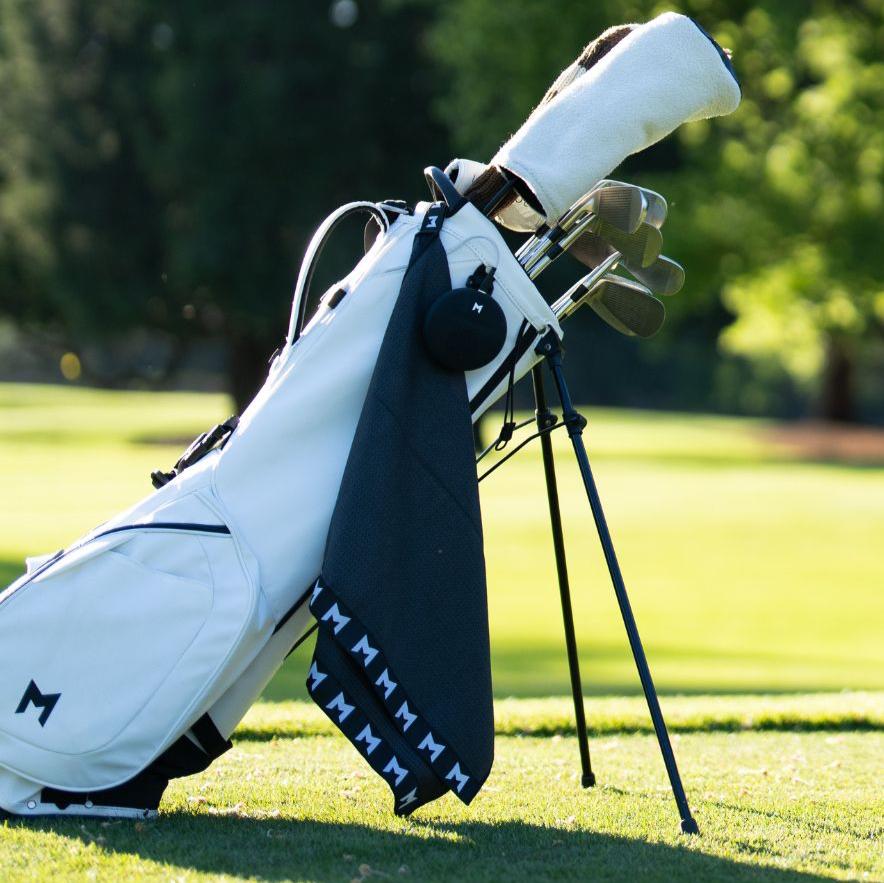 MNML Golf Bag - Lightweight Tech Inspired Carry Bag – Minimalgolf