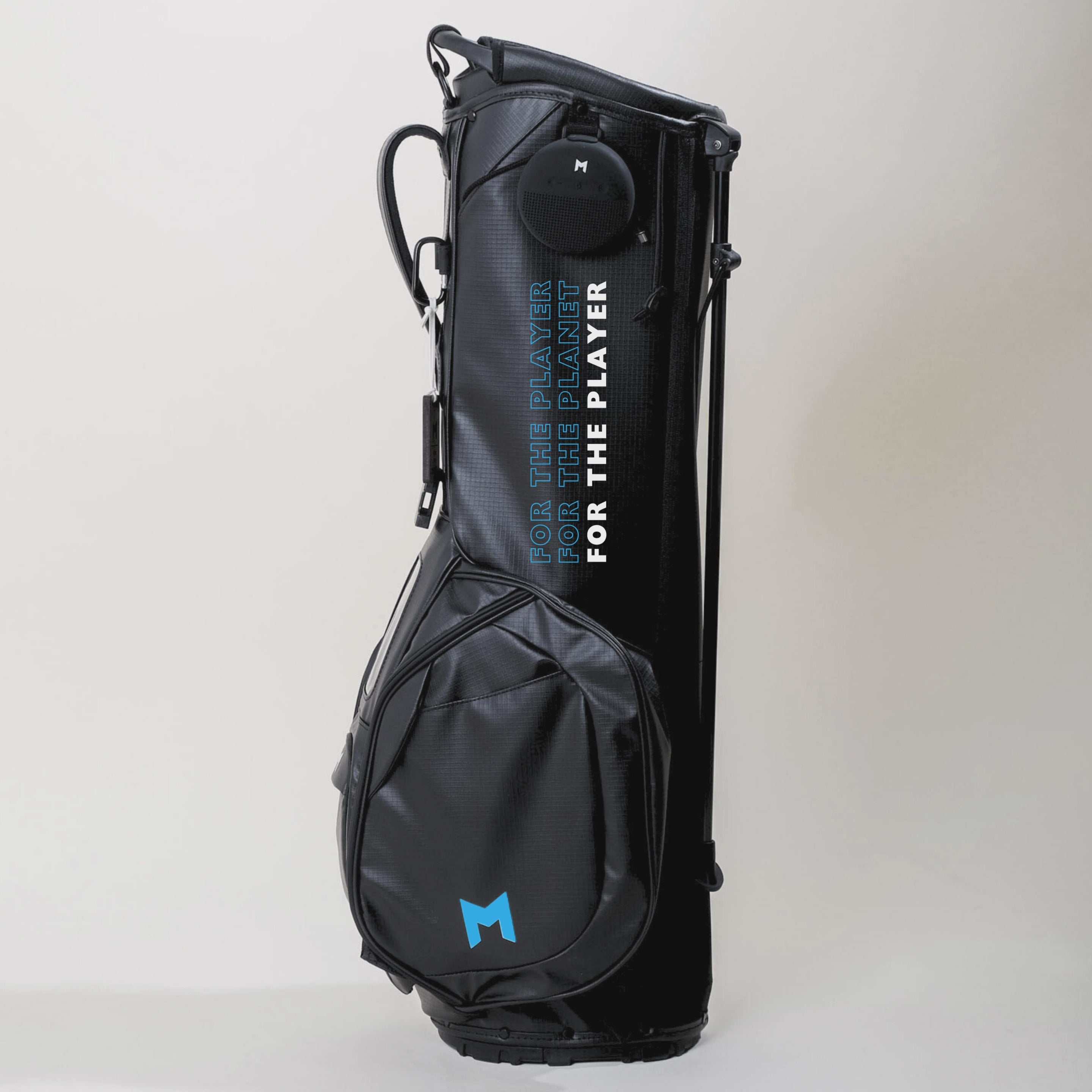 GIF of MNML GOLF's personalized golf bags.